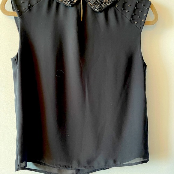 For holidays!Ann Taylor Petite XSP Black Sleeveless Top w/Collar Embellishment! - Picture 4 of 5